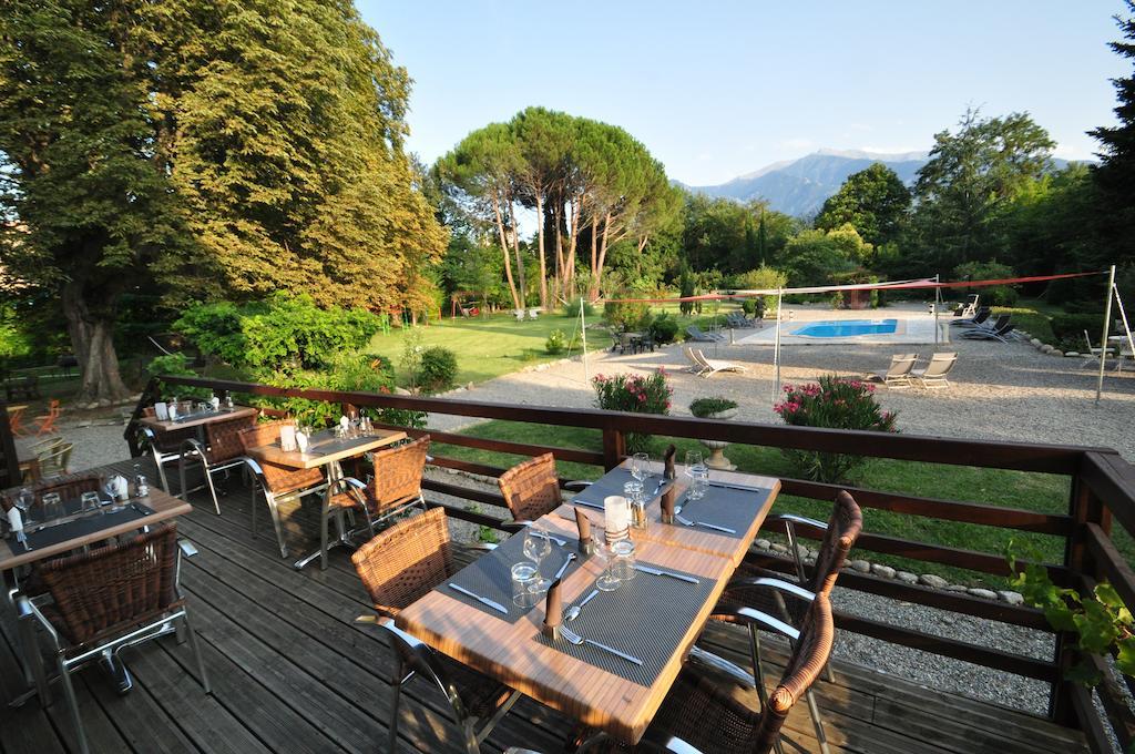 La Villa Du Parc Прад Екстериор снимка