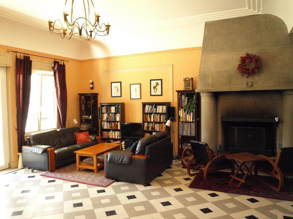 La Villa Du Parc Прад Екстериор снимка