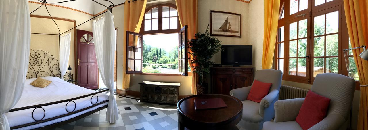 La Villa Du Parc Прад Екстериор снимка