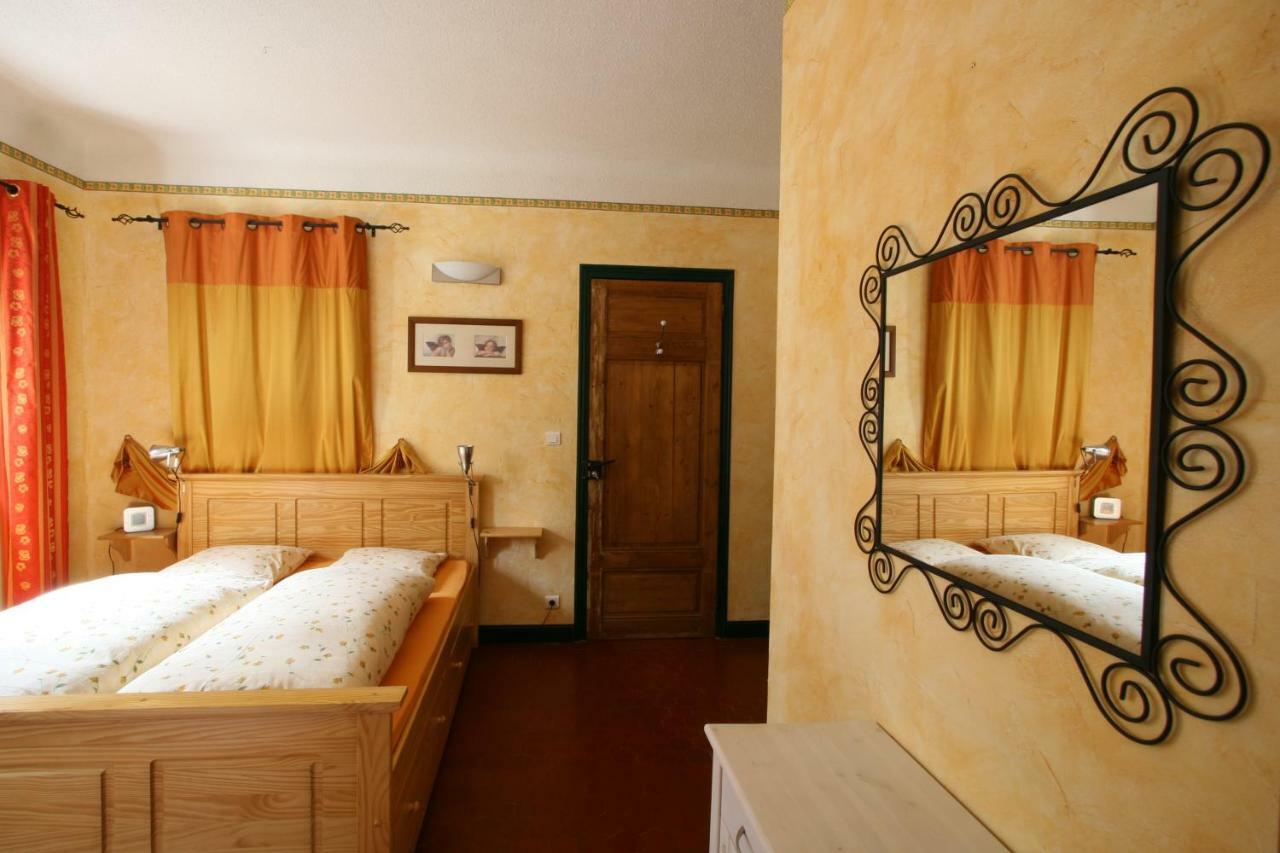 La Villa Du Parc Прад Стая снимка